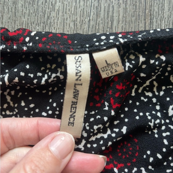 Susan Lawrence Black and Red Patterned Pencil Skirt - Picture 2 of 5